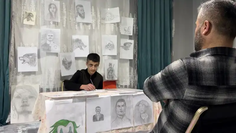 15 Yaşındaki Genç Yetenek: Sanat Dünyasının Yeni Parlayan Yıldızı