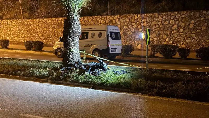 Tıp Fakültesi Öğrencisi Motosiklet Kazasında Hayatını Kaybetti: Ailesi ve Arkadaşları Yasta
