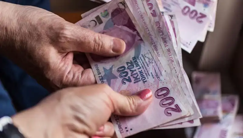 Temmuz 2023’te Emekli ve Memur Maaşları Ne Olacak? Beklentiler Belirginleşti!