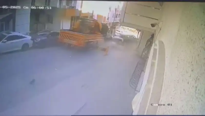 Kontrolden Çıkan Vinç 23 Araca Çarptı: Şok Edici Anların Hikayesi