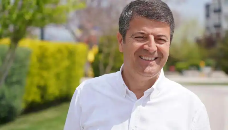 Abdurrahman Tutdere: Adıyaman Belediye Başkanı'nın Hayatı ve Kariyeri