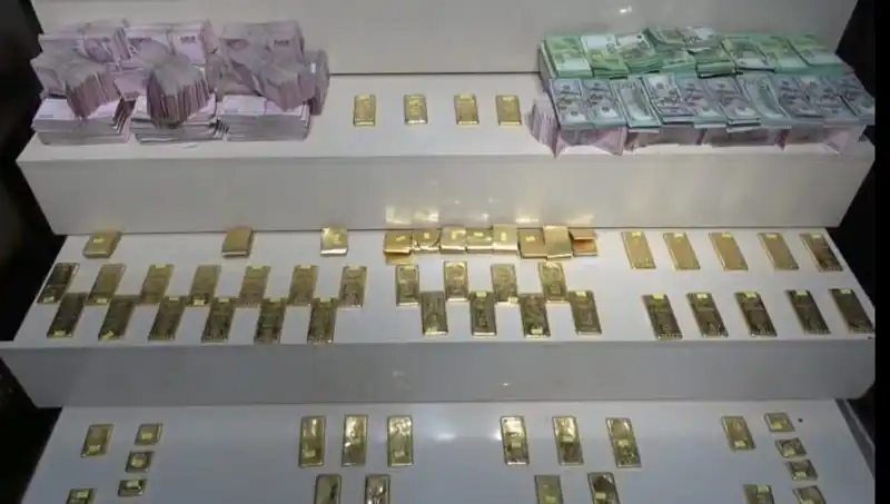 Van Havalimanı’nda Kaçak Altın ve Para Operasyonu: Ayrıntılar Ortaya Çıktı