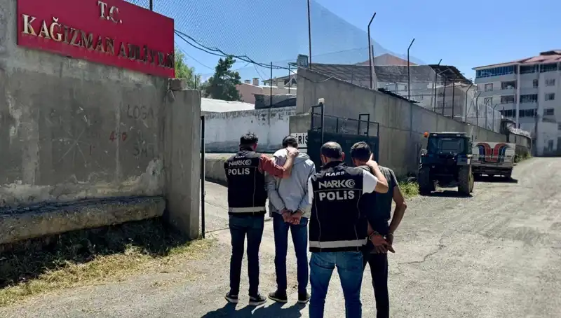 Kars'ta Uyuşturucu Operasyonunda Çarpıcı Gelişme: 2 Kişi Tutuklandı!