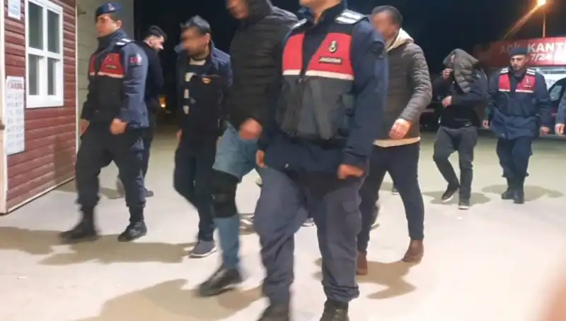 Bağ Evinde Uyuşturucu Partisi: Baskınla Şok Edici Ayrıntılar Ortaya Çıktı