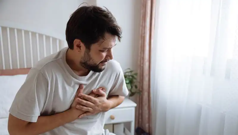 Sabahları Hissettiğiniz O Belirti Kalp Hastalığınızın Habercisi Olabilir!