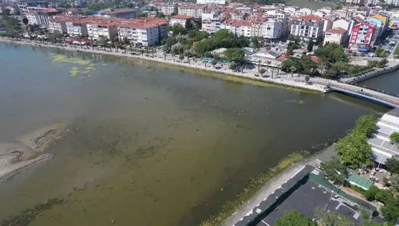 Marmara Denizi'nde Endişe Verici Görüntüler: Riskli Gelişmeler Süregeldi