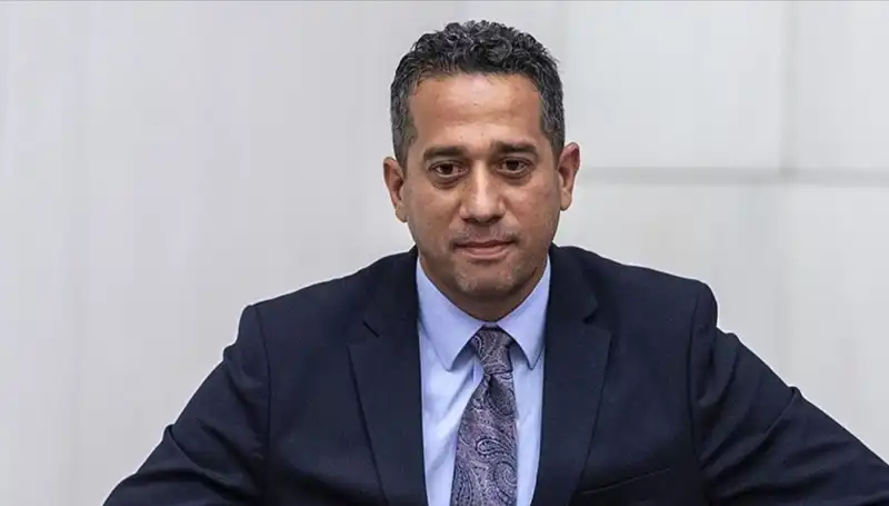 Ali Mahir Başarır: Siyasi Yolculuğu ve Etkileyici Hayatı