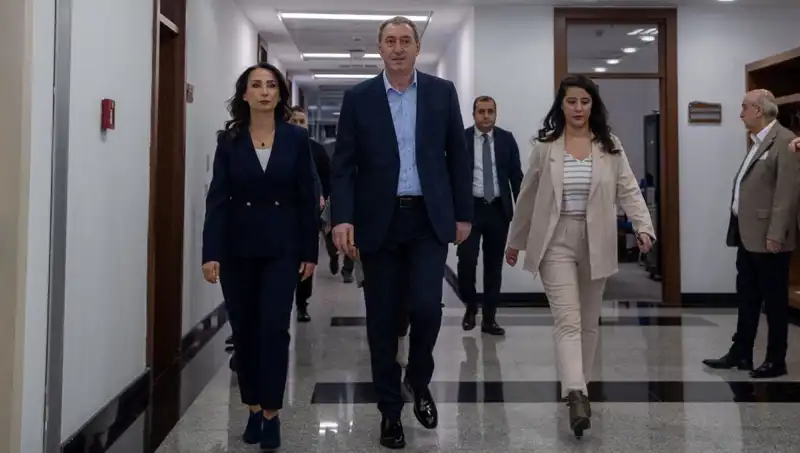 DEM Parti Heyetinden Siyasi Parti Turu Başladı: Bugün Üç Partiyle Görüşecekler