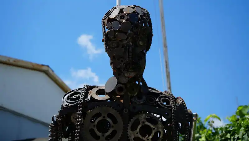 Hurda Metal, Sanat Eserine Dönüştü: 3 Aylık Yaratıcı Proje Tamamlandı