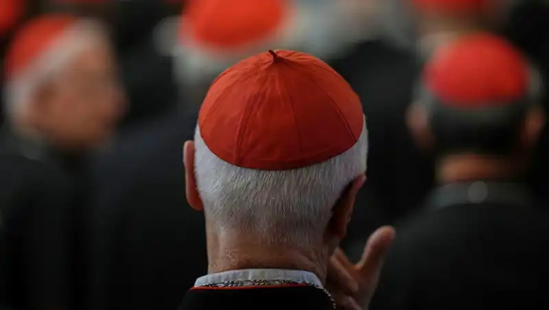 Yeni Papa Seçimi İçin Konklav Tarihi Açıklandı: Bekleyiş Başladı!