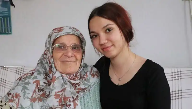 Anneanne Terliği Silah Sayıldı: 4 Yıl Ceza ile Şok Eden Olay!