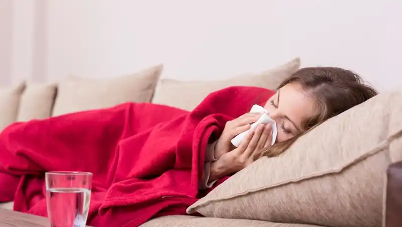 Sık Öksürük, Burun Akıntısı ve Hapşuruk: Vitamin Eksikliğiyle İlgili Bilmeniz Gerekenler