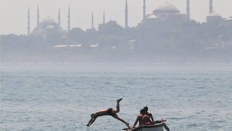 Yazın En Sıcak Günleri Kapıda: 44 Derecelerin Eşiğindeyiz!