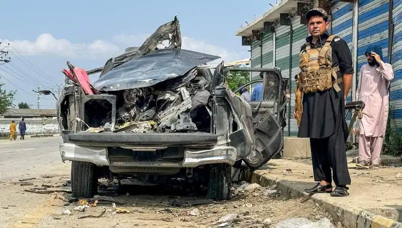 Pakistan'da Aynı Anda Gerçekleşen Patlama, Devlet Görevlilerini Hedef Aldı
