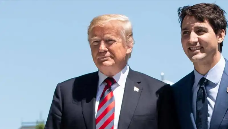 Trump'ın Kanada'ya Yüzde 35 Vergi Tehdidi: Ekonomik Etkileri Neler Olacak?