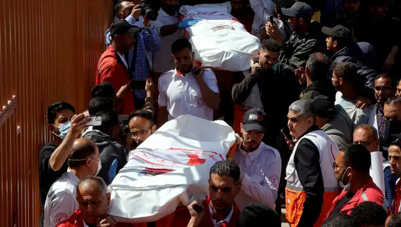 İsrail Katliamı: Hayat Kurtarmak İçin Kurban Edilenler