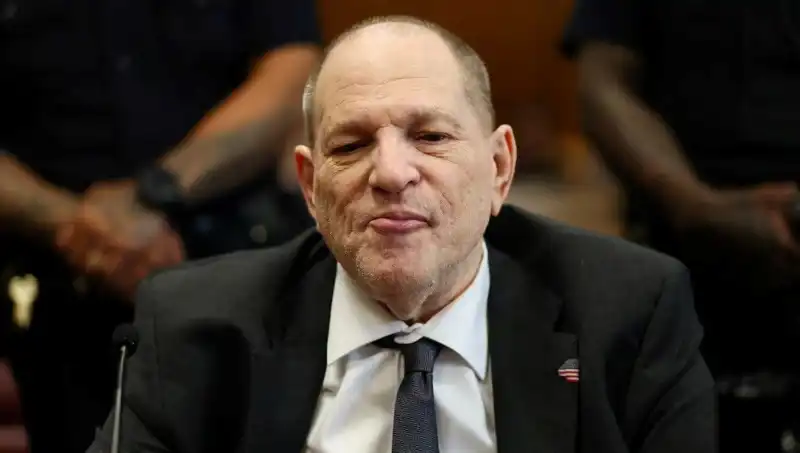 Cezaevinde Yaşam Süren Ünlü Yapımcı Harvey Weinstein Yeniden Hapis Cezası Aldı