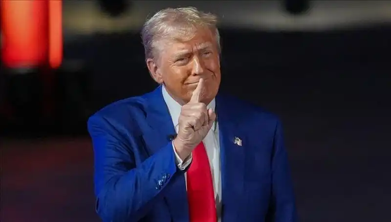 Trump'ın İlk Yurtdışı Ziyareti: Suudi Arabistan'a Gidiyor!