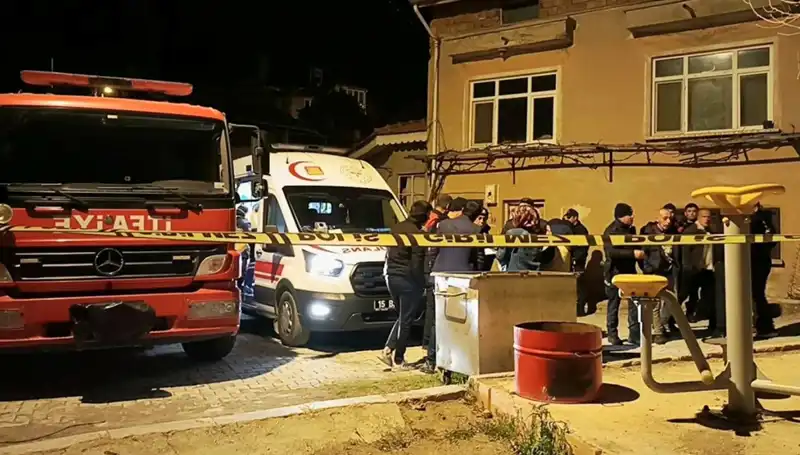 Yaşlı Adamın Yanmış Cansız Bedeni Bulundu: Ölüme Giden Gizemli Yol