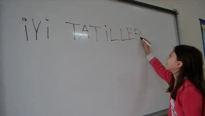 20 Milyon Öğrenci İçin Son Ders Zili 20 Haziran'da Çalacak: Yaz Tatiline Merhaba!