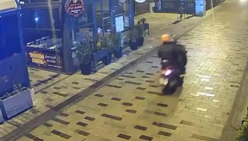 Gece Kulübüne Haraç Saldırısı: Gözler Korkunç Anlara Şahit Oldu