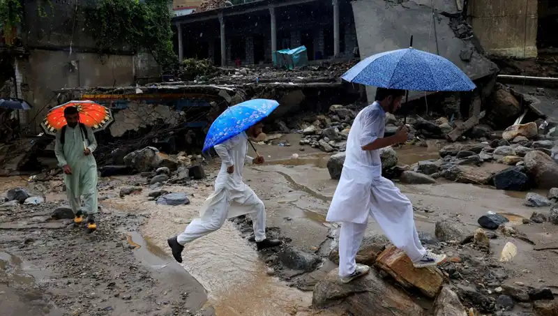 Pakistan'da Sel Felaketi: DSÖ'den Acil Tıbbi Yardım Aksiyonu