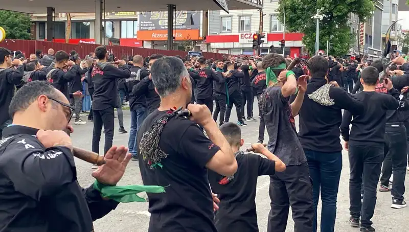 Kars’ta Kerbela Anmasında Duygu Dolu Anlar ve Birlik Mesajı