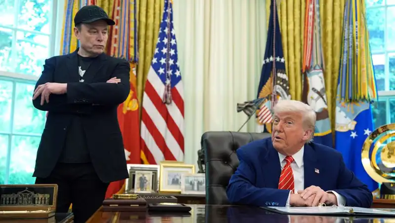 Cumhuriyetçi Seçmenler, Trump'a Karşı Musk’ın Partisine Destek Veriyor!