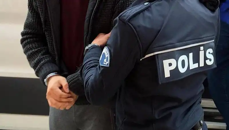Sınırda Uyuşturucu Operasyonu: Başarıyla Ele Geçirilen Kaçak Malzeme ve Tutuklama
