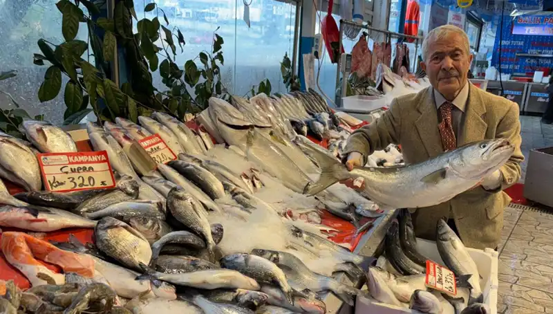 Ramazan’da Balık Fiyatları Dibi Gördü: Makul Fiyatlarla Tezgahları Şenlendiriyor!