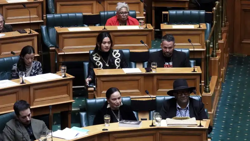 Yeni Zelanda Meclisi, Maori Milletvekillerine Haka Dansı Cezasını Onayladı!