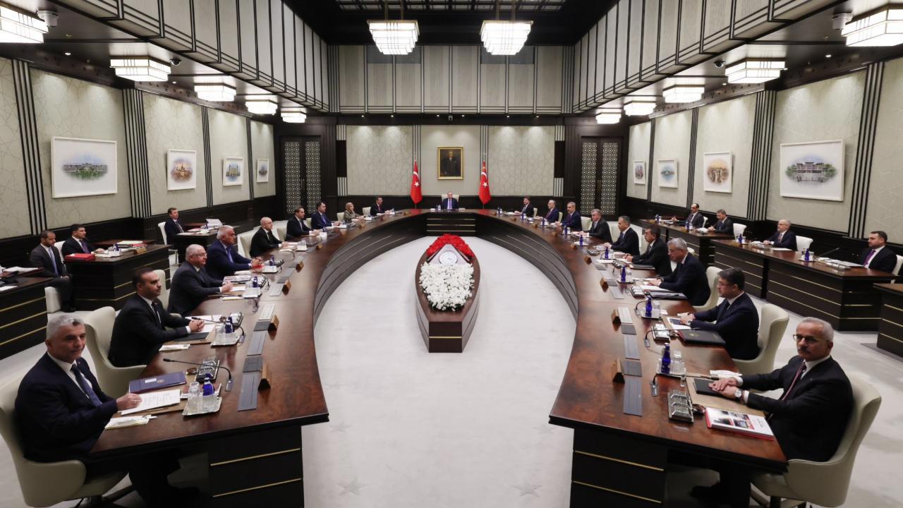Cumhurbaşkanı Erdoğan başkanlığında 2022'nin ilk Kabinesi toplandı