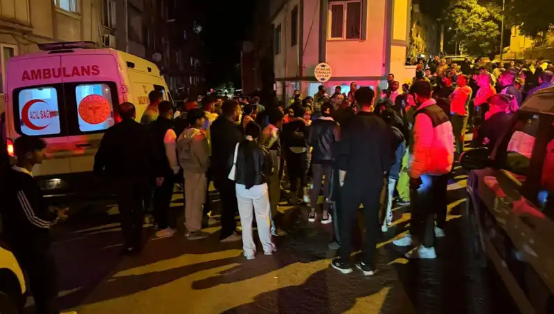 Balıkesir’de Sokak Arasında Alevlenen Kavga: Sopalı ve Kesici Aletli Çatışma!