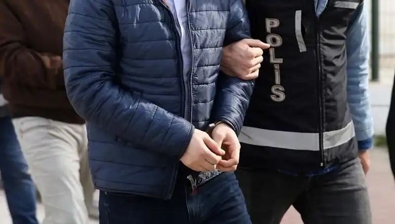 Hırsızlar Suçüstü Yakalandı: 5 Kişi Tutuklandı!