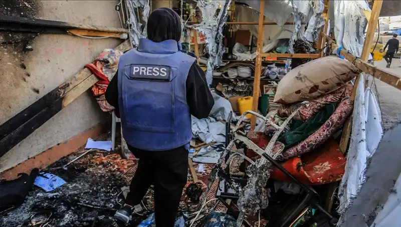 İsrail, Gazetecilere Yönelik saldırıyı Açıkladı: Çadırları Hedef Aldı