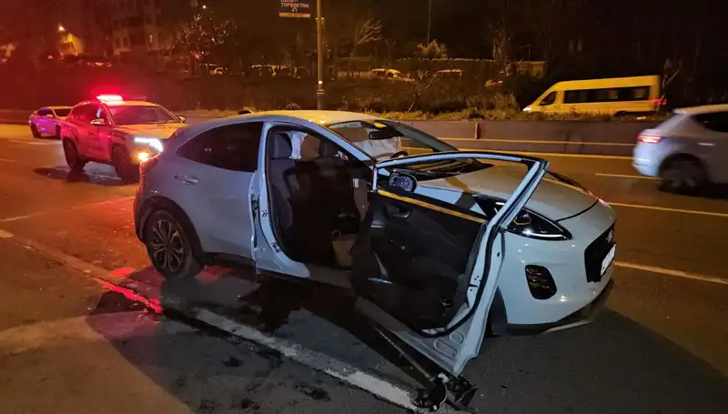 Bayrampaşa'da Feci Zincirleme Kaza: İki Can Gitti, Dört Yaralı!
