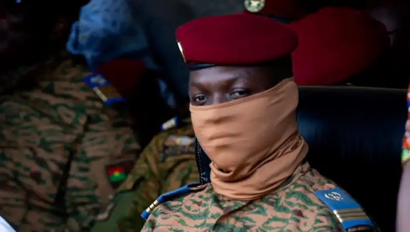 Burkina Faso'da Askeri Yönetim: Darbe Girişimi Başarısız Oldu