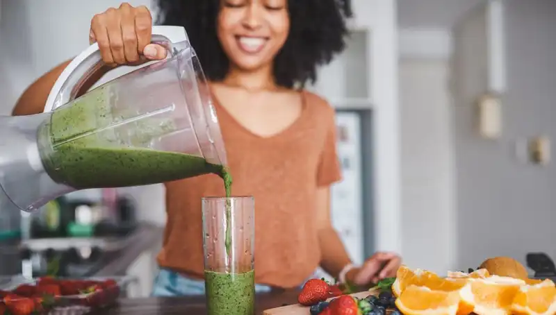 Sağlıklı Beslenme Yarışması: Smoothie mi, Meyve Suyu mu? Hangi Tercih Daha İyi?