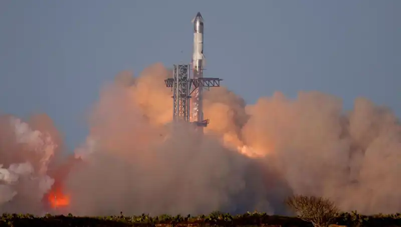 Uzayda Yeni Bir Dönem: SpaceX Starship ile Tarihi Bir Deneme Gerçekleştirdi