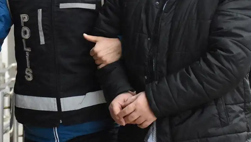Sosyal Medyada 500 Milyonluk Dolandırıcılık: 12 Şüpheli Tutuklandı!