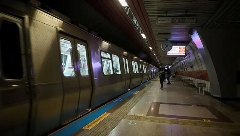 İstanbul'da Eylem Yasağı Devam Ediyor: Metrolar Kapandı mı?