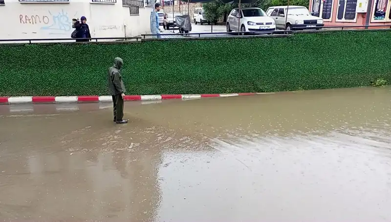 Aydın’da Şiddetli Sağanak Yağış: Alt Geçitler Su İçinde Kaldı