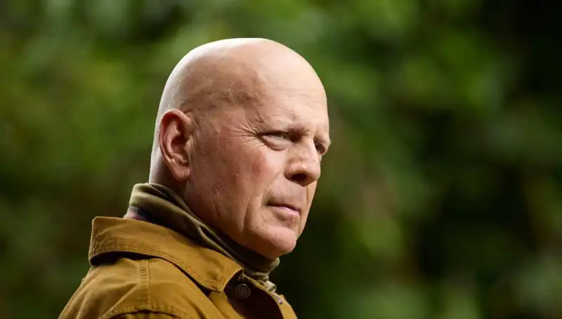 Bruce Willis'in Afazi Hastalığı: Nedir, Belirtileri ve Güncel Gelişmeler