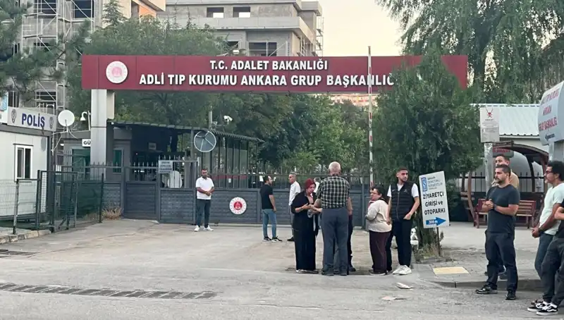 Ankara'ya Şehitlerin Naaşları Getirildi: Vatanseverlik Duyguları Tavan Yaptı