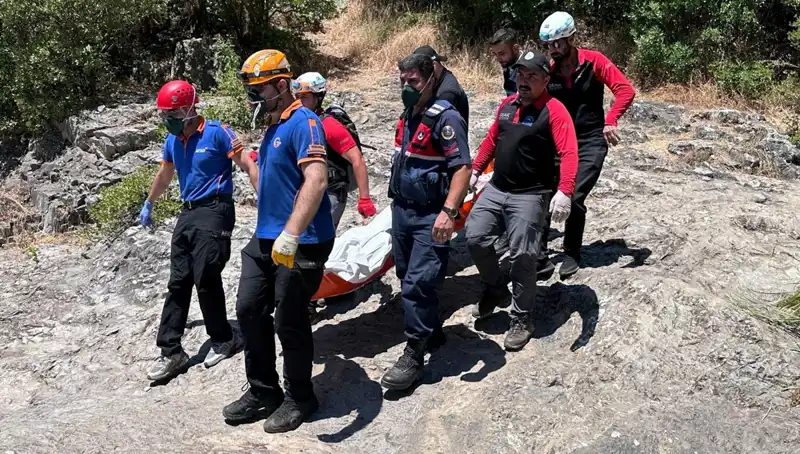 Kayalıkların Arasında Sır Ölüm: Gerçekler ve Efsaneler