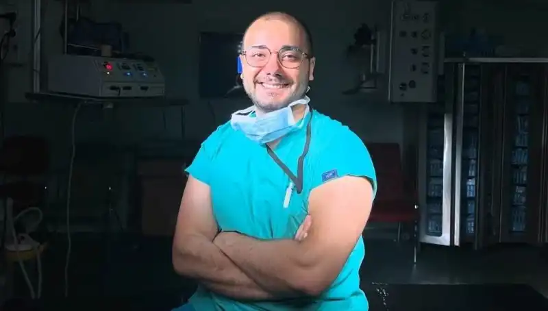 Niğde Hastanesinde Yaşanan Bıçaklı Saldırıyla Doktor Hayatı Tehlikeye Girdi