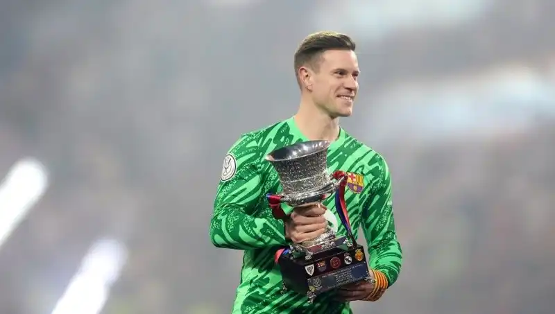 Barcelona'nın Kalesi Ter Stegen Sakatlıktan Dönüyor: Takımın Geleceği İçin Kritik Anlar