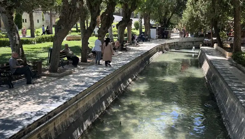 Şanlıurfa'da Yazın Gelişini Müjdeleyen 37 Derece Sıcaklık!
